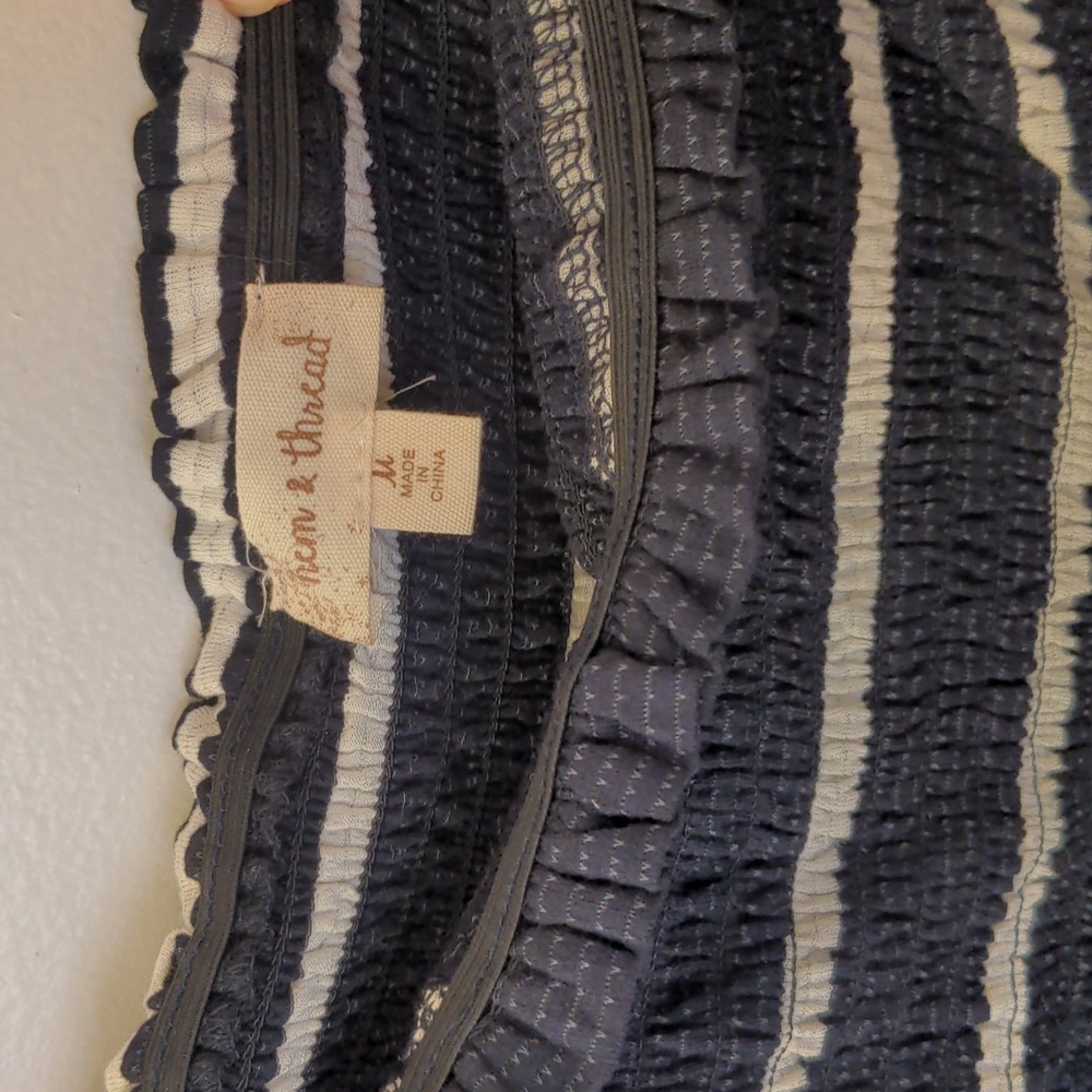 Hem & Thread Romper - Picture 2 of 4